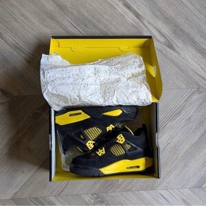 Jordan Kids Black and Yellow Sneakers